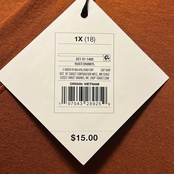 NWT. Women's v neck long sleeve. Rust color. Size 1X. - Picture 3 of 4